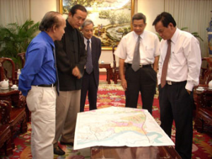 省领导与安美德集团领导进行工作会谈