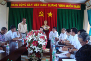 中央民运委员会与我省领导就民族情况及民族工作进行工作会谈