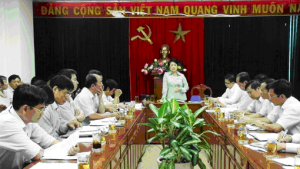 尽早完成各工业区“填满” 的目標