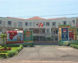 Vinh Cuu Gets Election Preparation Work Done Urgently
