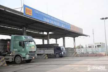 Đồng Nai đề nghị tháo dỡ các trạm thu phí trên quốc lộ 51, cầu Đồng Nai