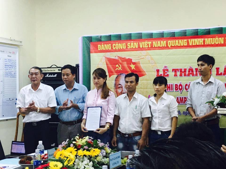 2. Đưa Đảng vào doanh nghiệp (H2).jpg