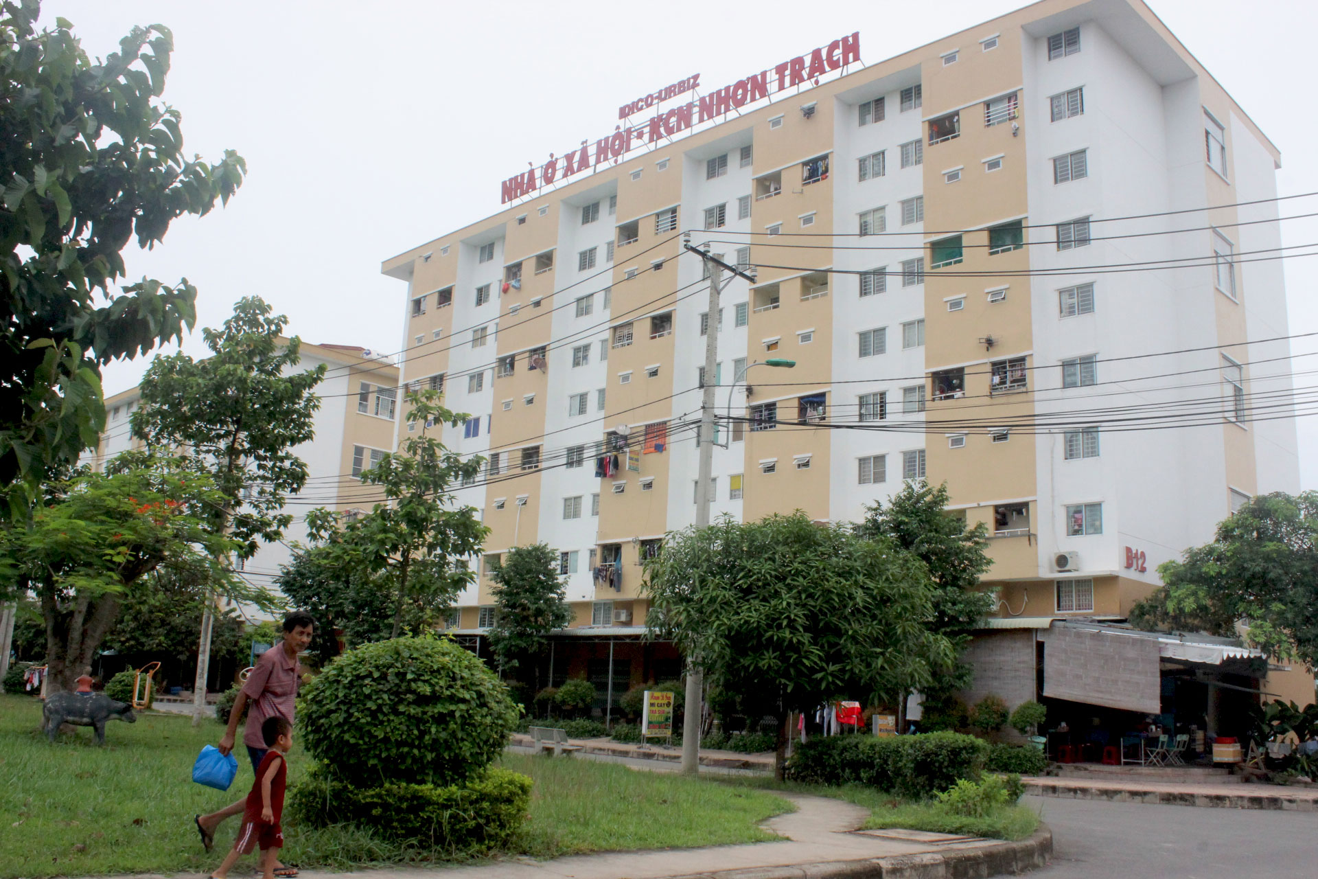 11. XD 20 khu nha o cho CN (H4).jpg