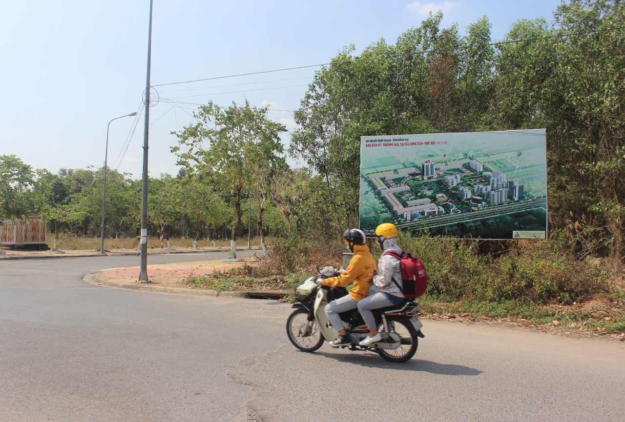 7.1-24-8-2021-tan-Một dự án khu dân cư xã Phước An (H.Nhơn Trạch) sau hơn 10 năm còn ngổn ngang png.png