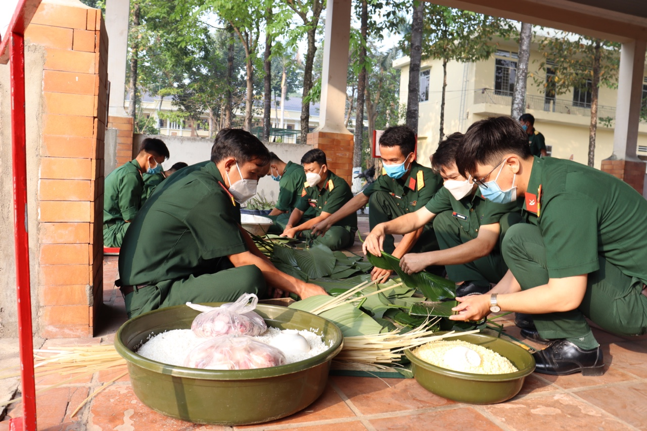 1.1-30-1-2022-tan banh chung.png