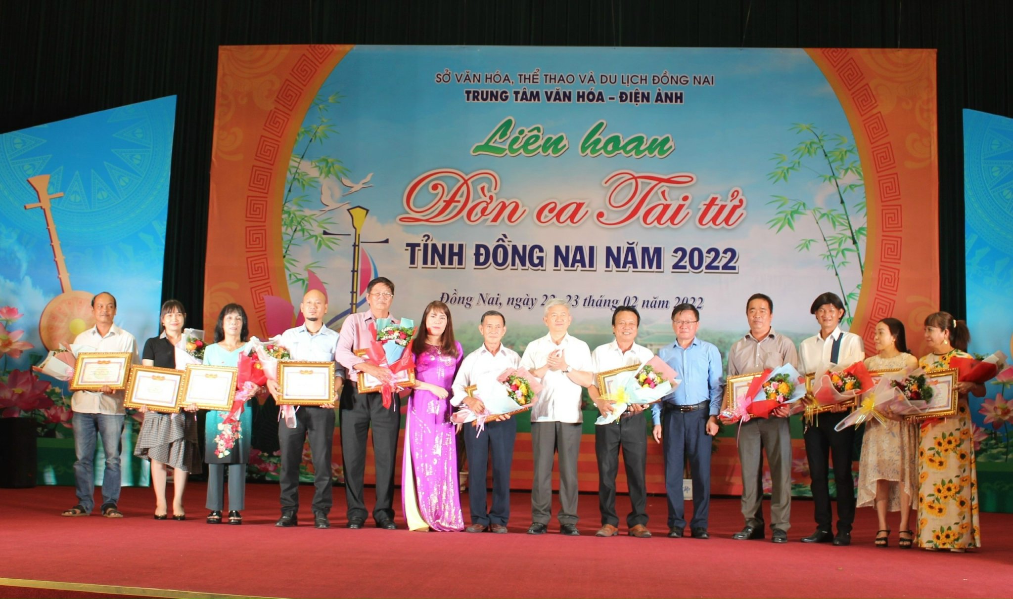 1.1-24-2-22-tan toan dona.jpg
