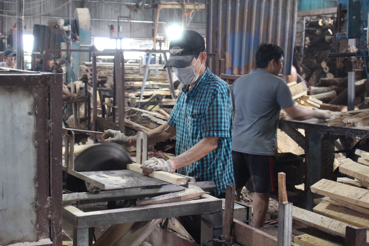 7-3 Ngành gỗ gặp khó khi giá nguyên liệu tăng.jpg