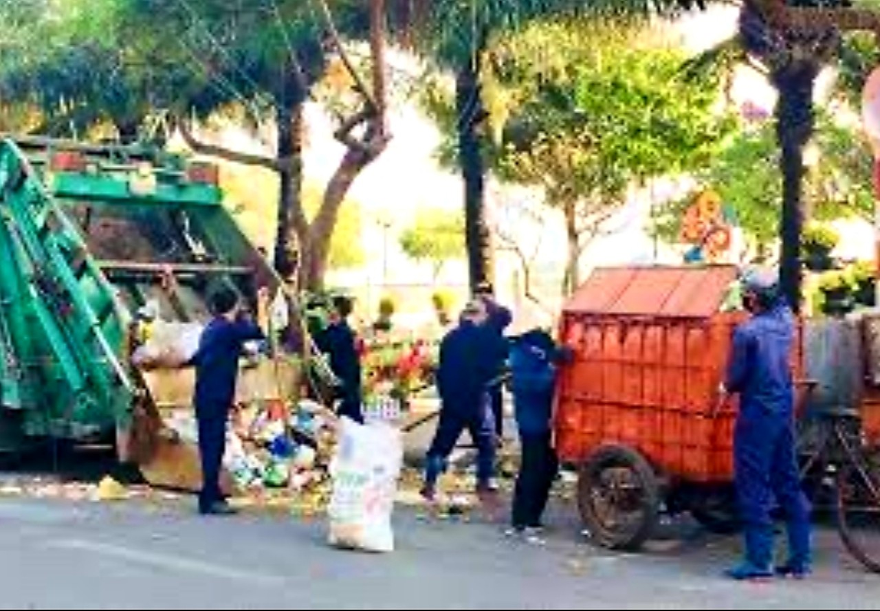 30-3 Không phân loại rác sẽ bị từ chối thu gom.jpg