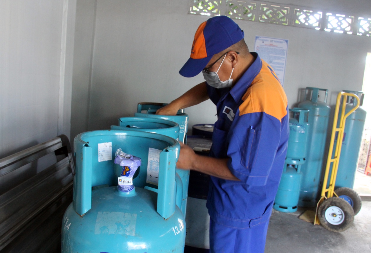 gas-11522d.jpg