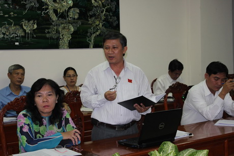 Kỳ họp thứ 4, HĐND tỉnh khóa VIII Hiến kế tháo gỡ khó khăn 1.jpg