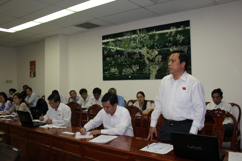 Kỳ họp thứ 4, HĐND tỉnh khóa VIII Hiến kế tháo gỡ khó khăn 3.jpg