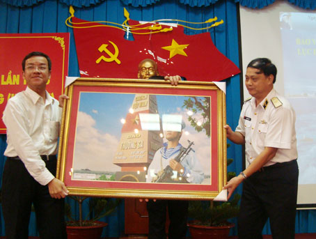 19.7-Tỉnh ủy triển khai quán triệt Nqtw5_02.jpg