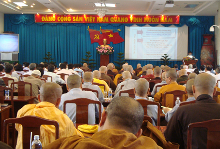 23.7-Quán triệt NQTW4 cho các chức sắc.jpg