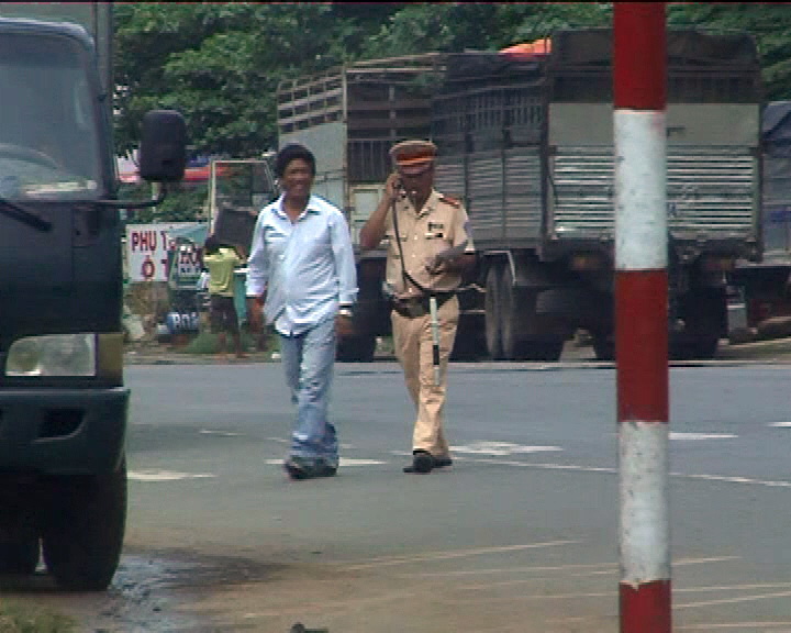 Bantin 9.24 (TT) - Lanh dao phong CSGT CA tinh va cuc quan ly PTTH va thong tin dien du 1.jpg