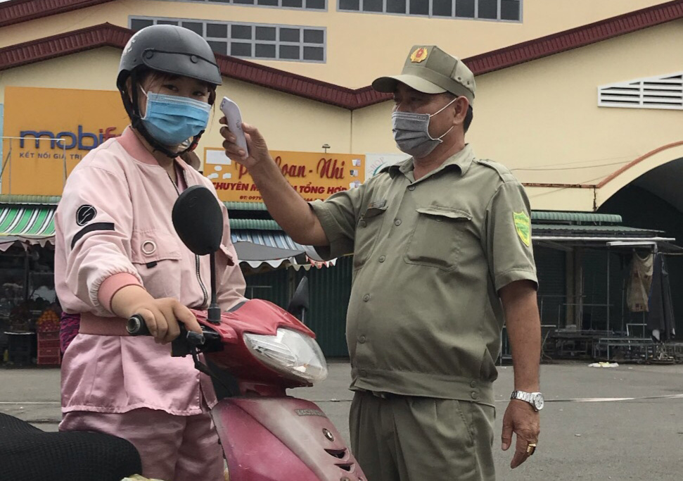 3.8 Địa phương sẽ hỗ trợ các chợ bán lẻ “test nhanh” Covid-19 cho tiểu thương.jpg