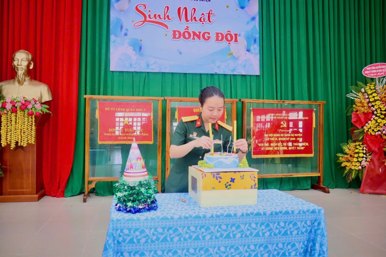 bai2.jpg
