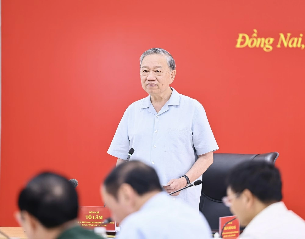 z7218357527704 b2d3eee40b8927aa52e5eb2db3bd5914 20251113173210