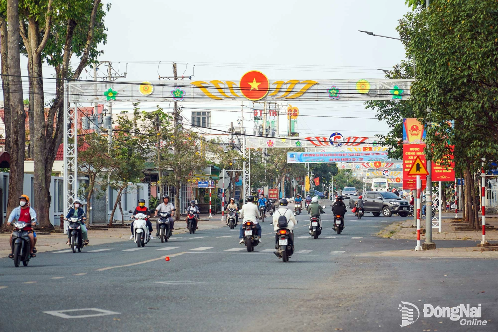 mot doan tuyen duong nguyen tat thanh o xa tan phu 20260331162515 20260331180904