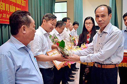 DoiMoiNangCaoVaiTroDangTrongDN.jpg